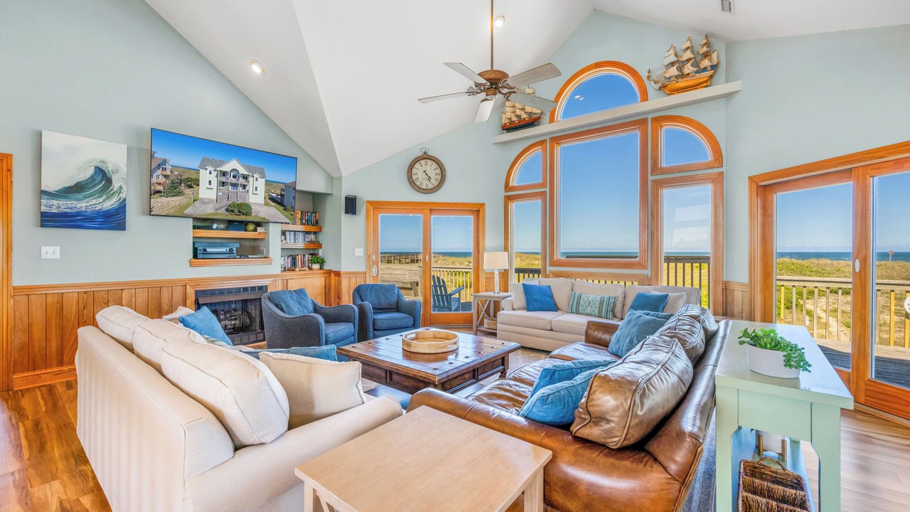 Photo of Bedroom in Waves
