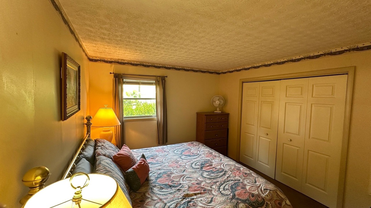Photo of Bedroom in Bronston