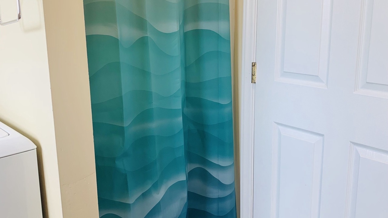 Photo of Bathroom in Waves