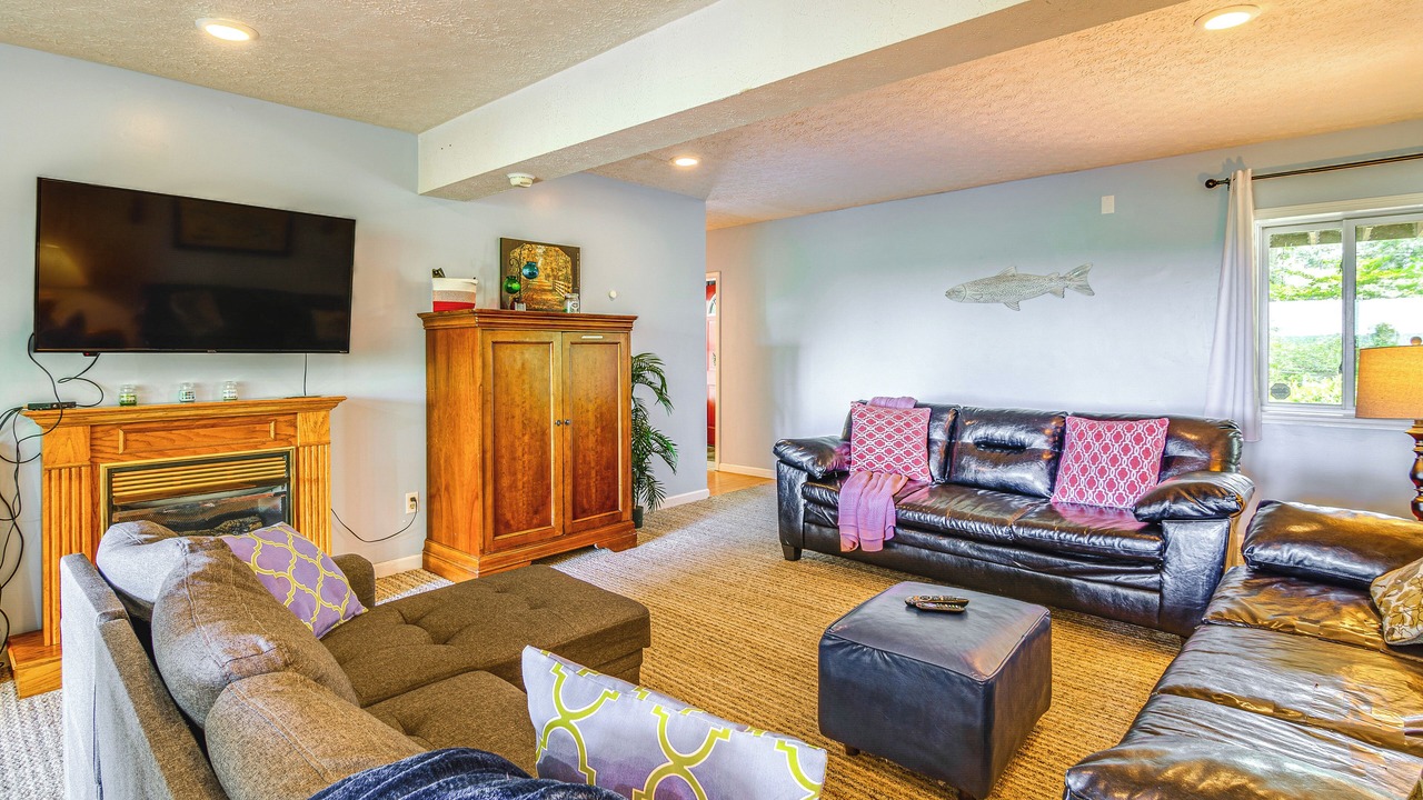 Photo of Livingroom in Monticello