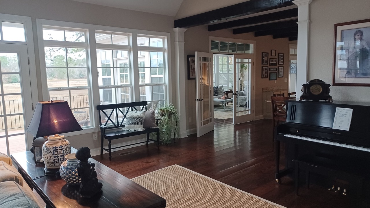 Photo of Livingroom in Carrollton