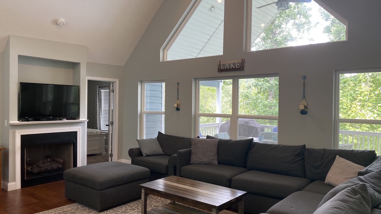 Photo of Livingroom in La Follette