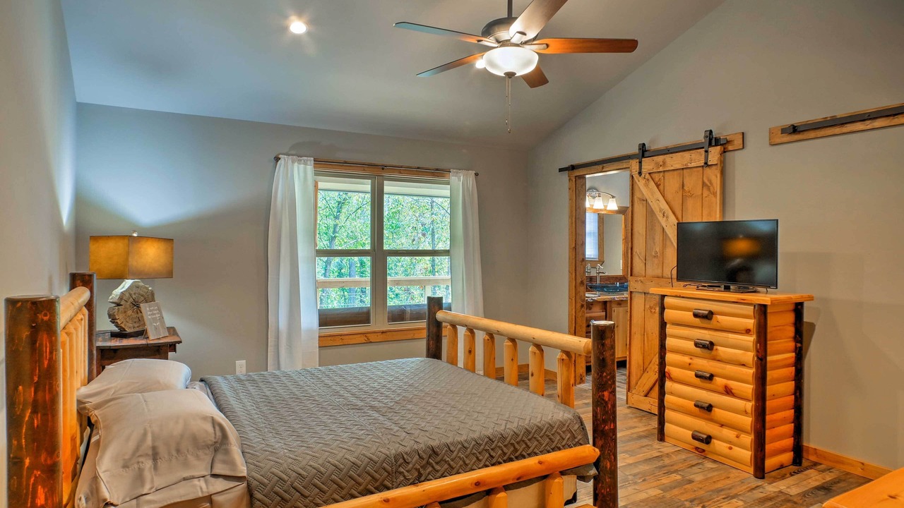 Photo of Bedroom in Summerville