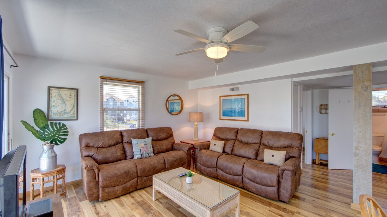 Photo of Livingroom in Avon
