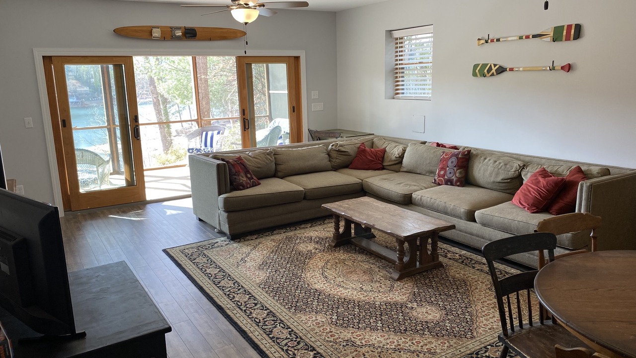 Photo of Livingroom in Sunset Cove