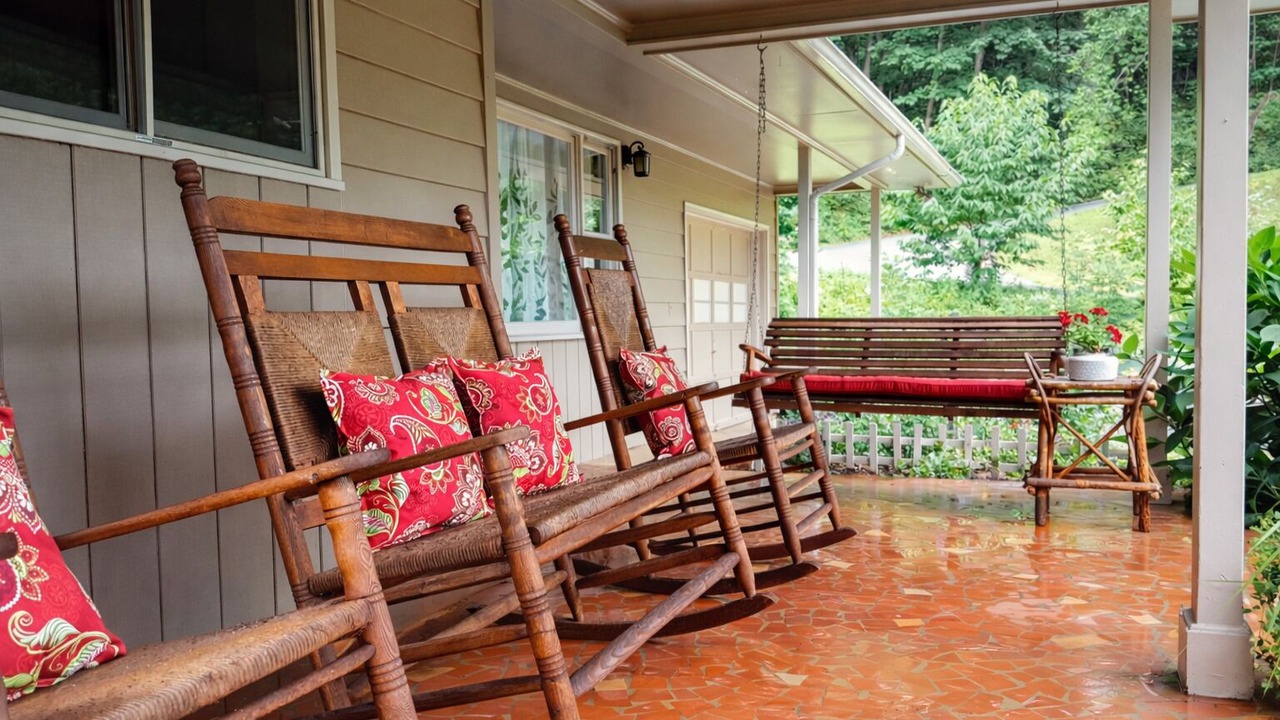 Photo of Patio Balcony in Waynesville
