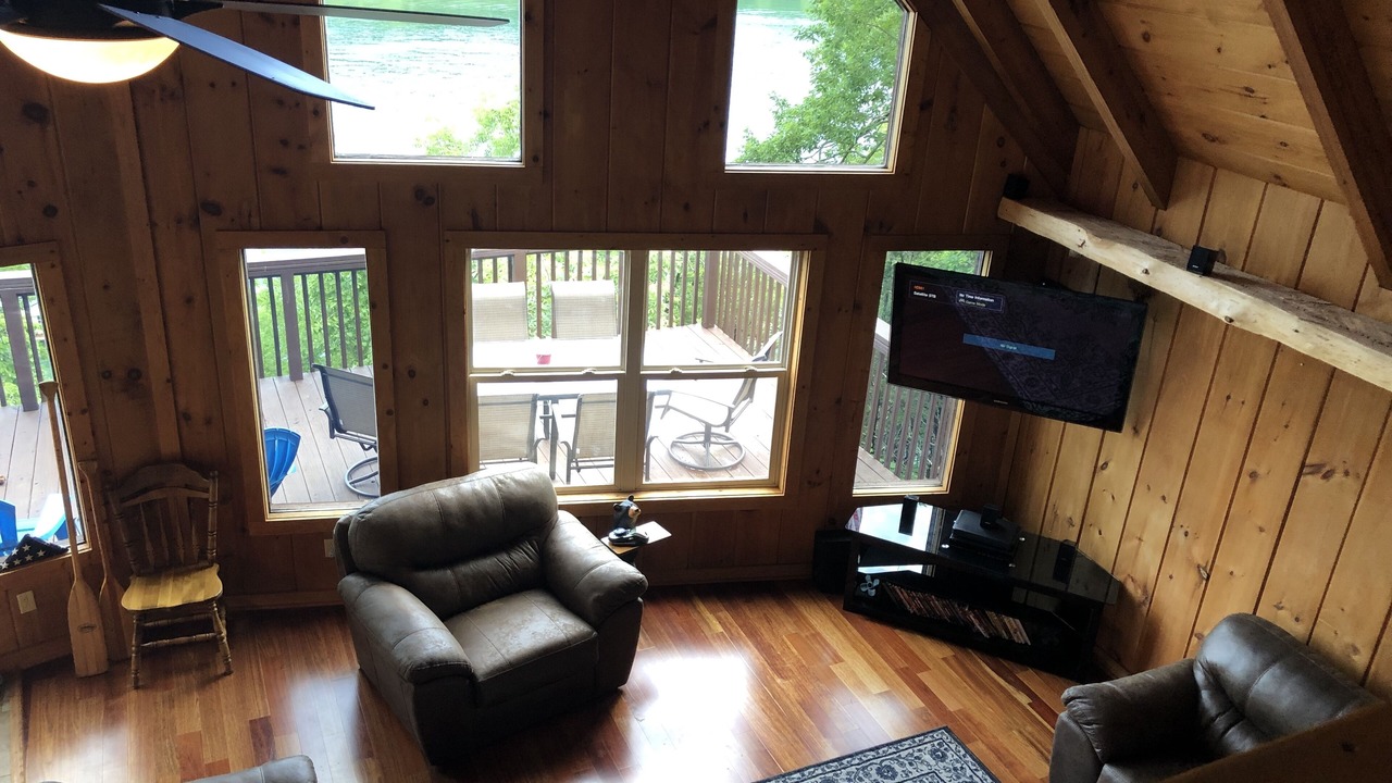 Photo of Livingroom in Flat Hollow Marina