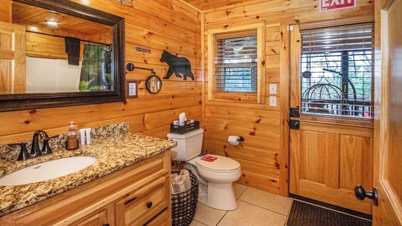 Photo of Bathroom in Sevierville