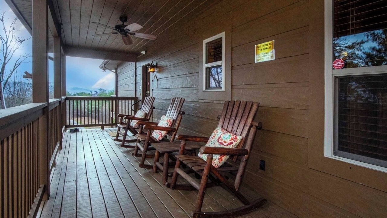 Photo of Patio Balcony in Sevierville