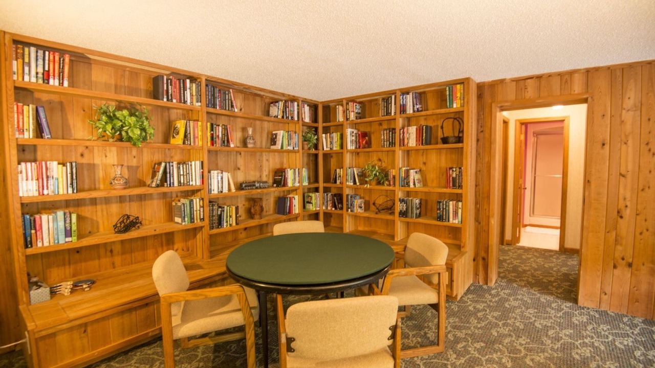 Photo of Bedroom in Lake Sequoyah