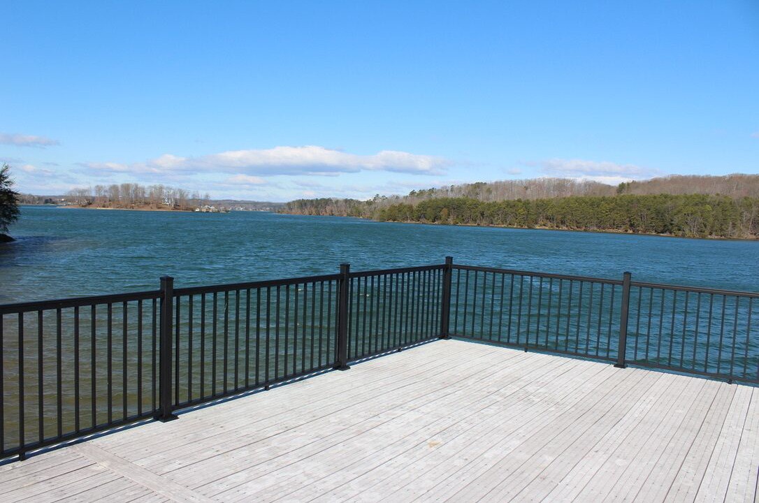 Photo of Outdoor in Huddleston