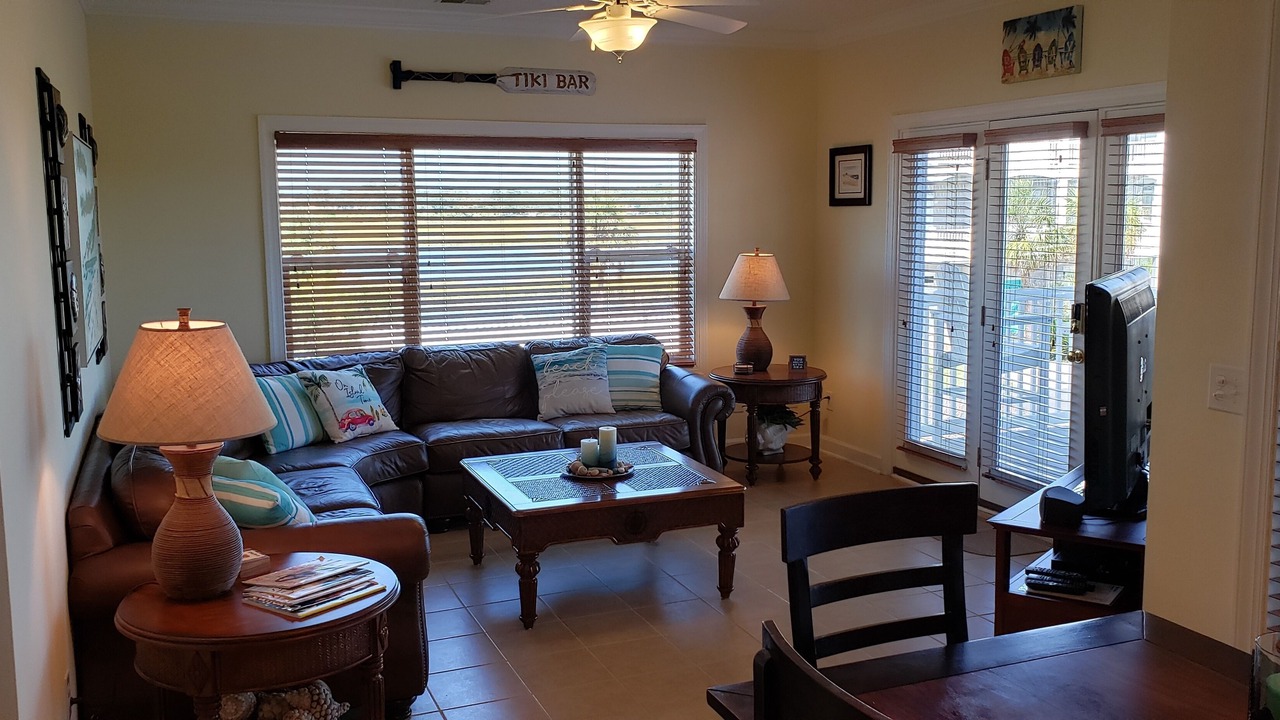 Photo of Livingroom in Ocean Isle Beach