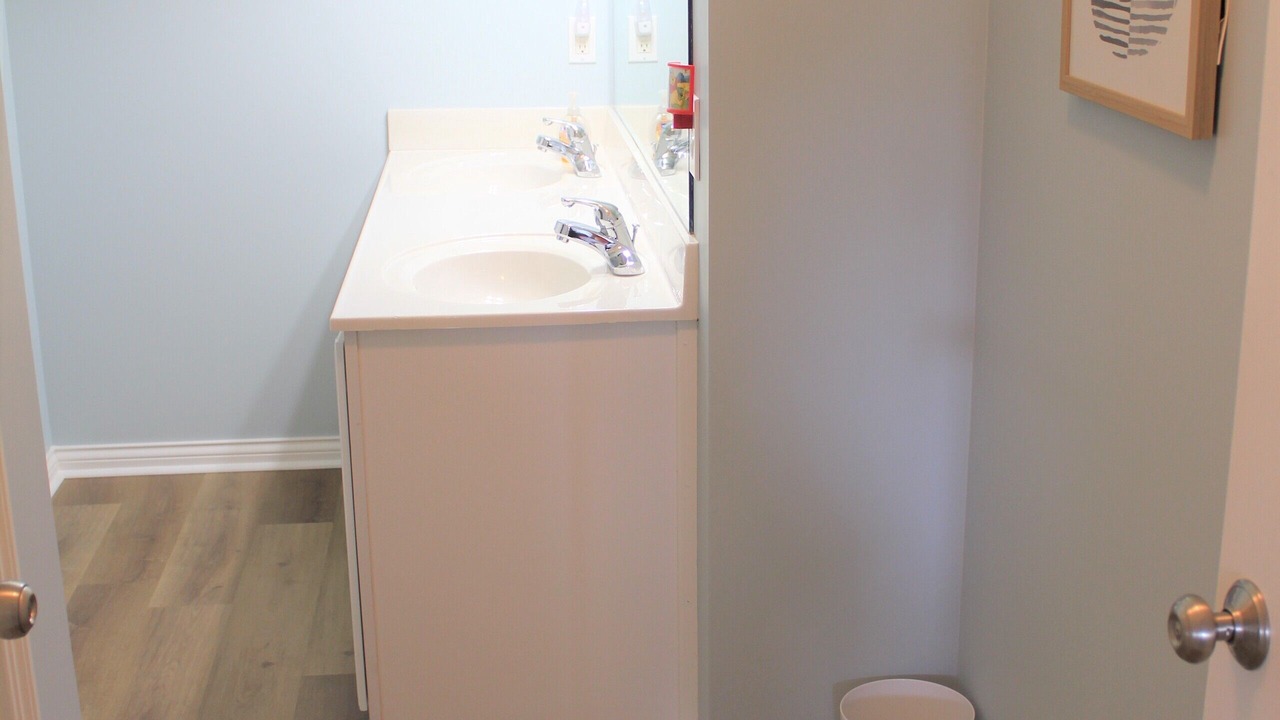 Photo of Bathroom in La Follette
