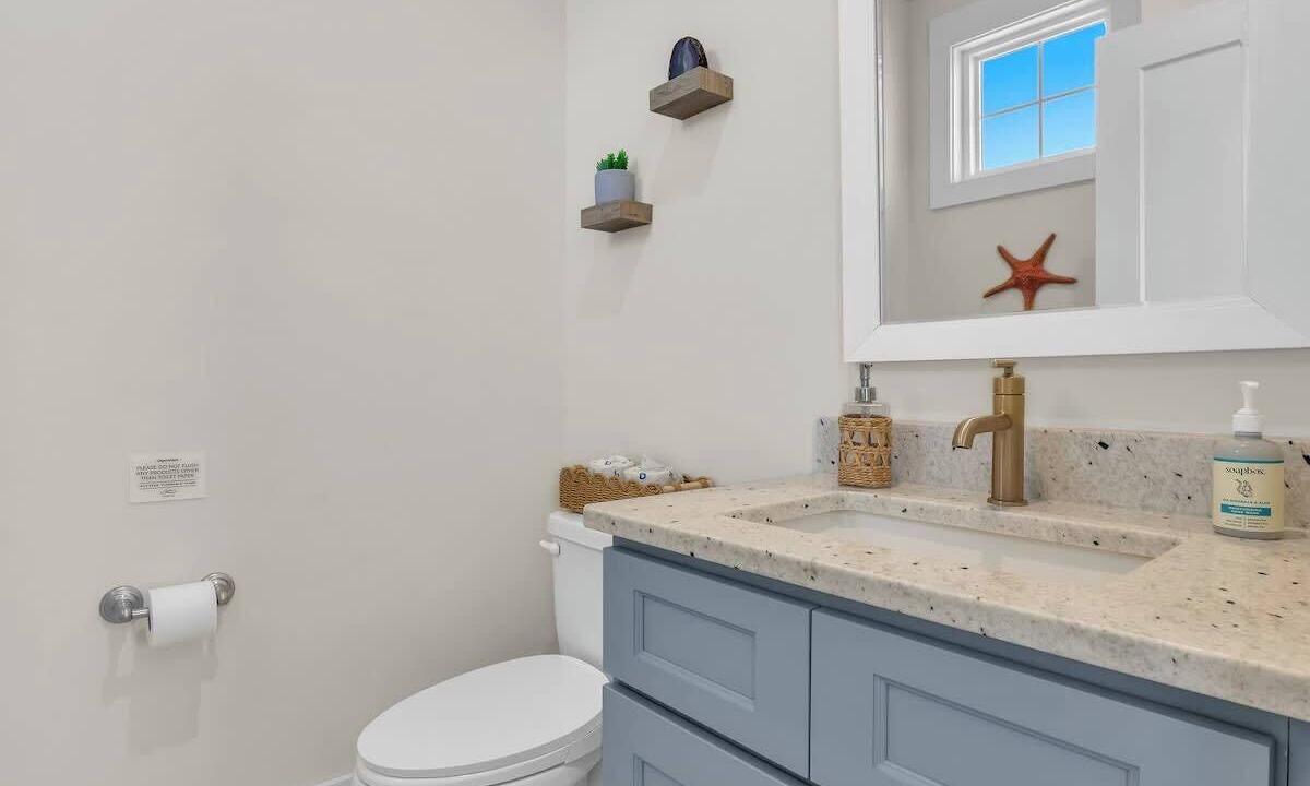 Photo of Bathroom in Wilmington Beach