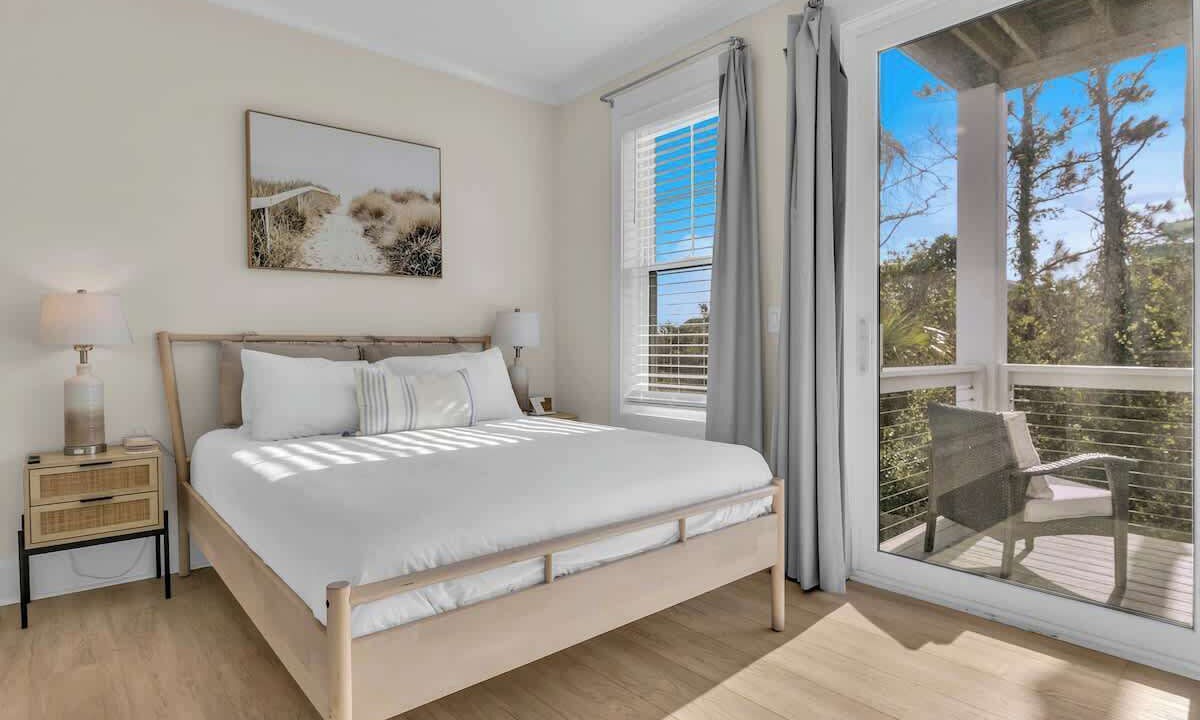 Photo of Bedroom in Wilmington Beach