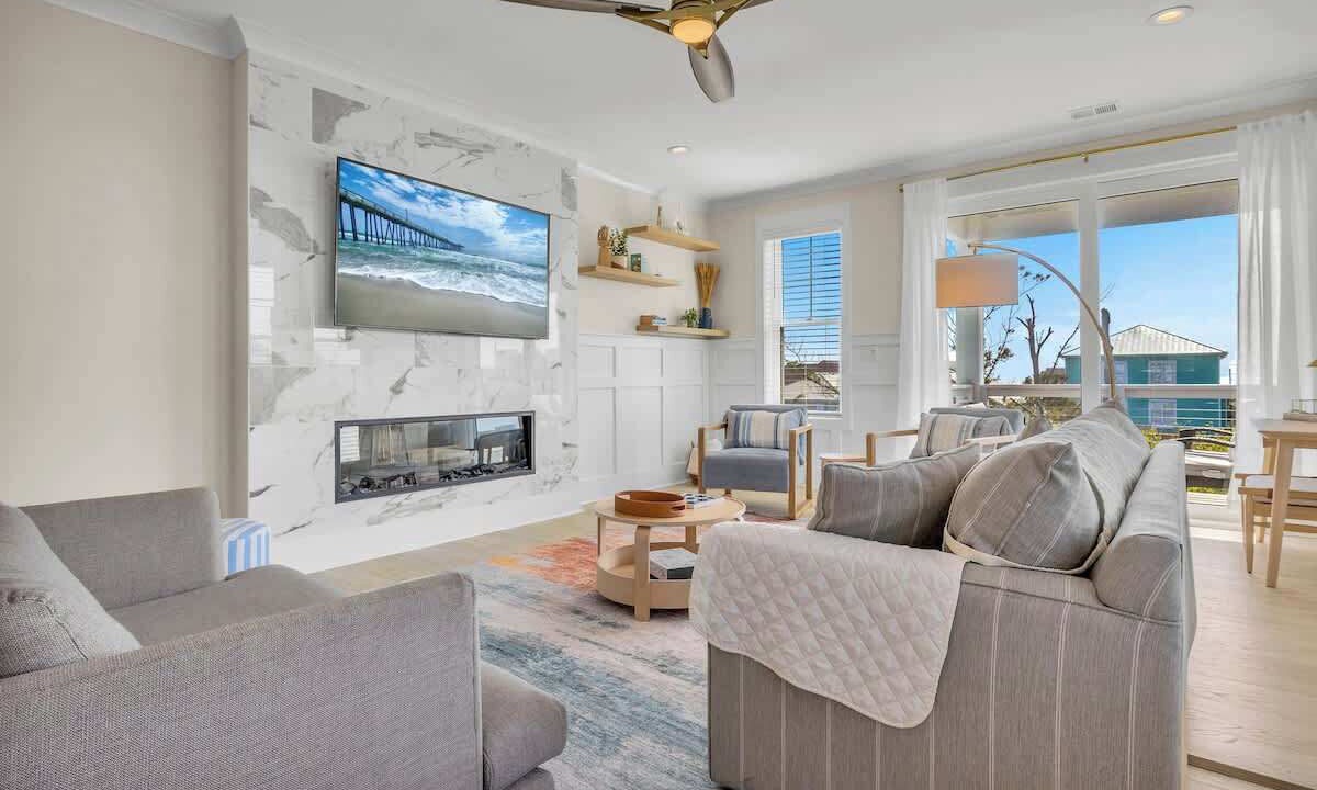 Photo of Livingroom in Wilmington Beach