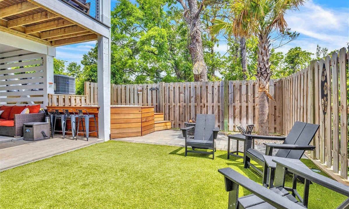 Photo of Patio Balcony in Wilmington Beach