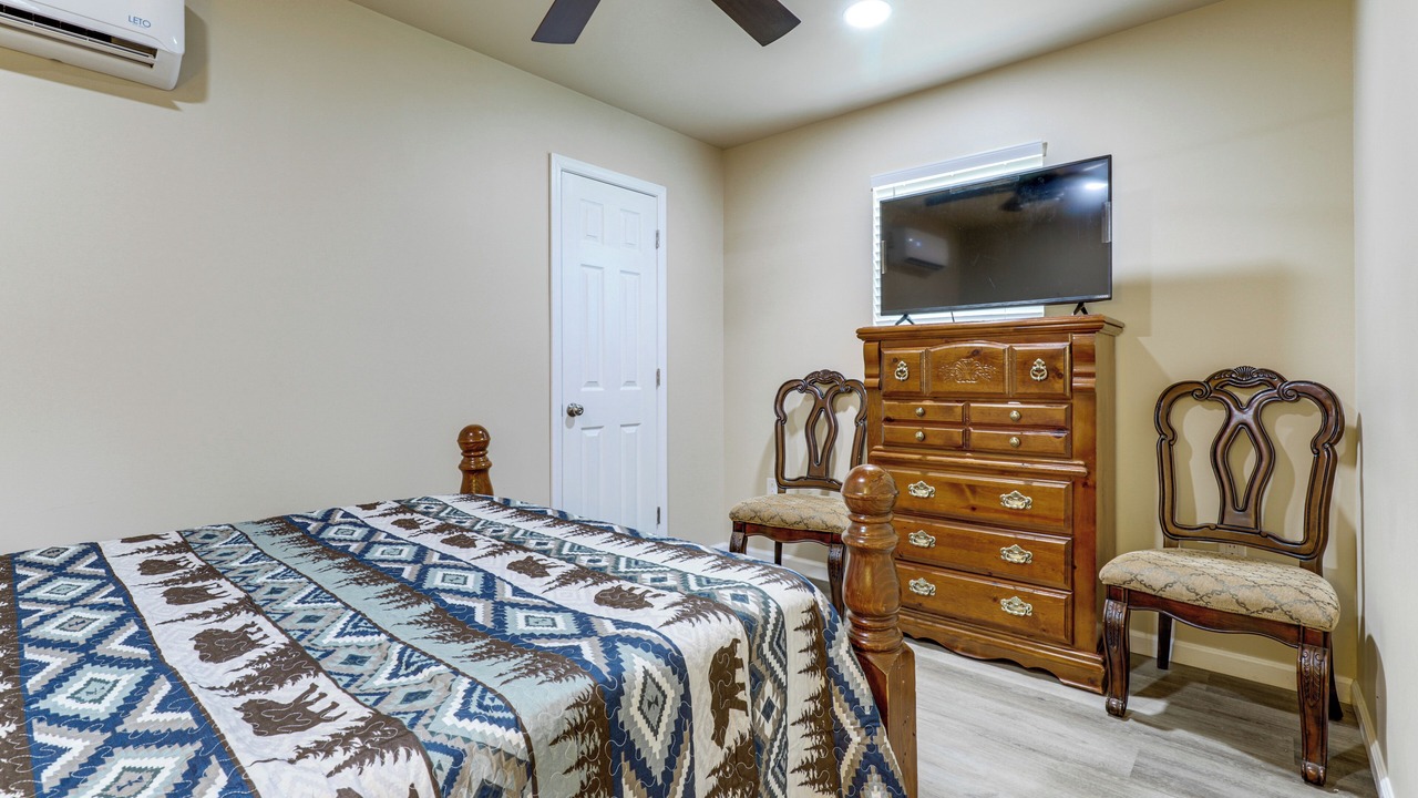 Photo of Bedroom in Townsend