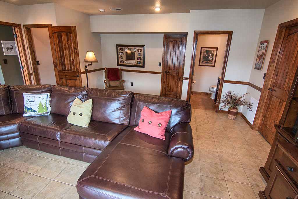 Photo of Livingroom in Robbinsville