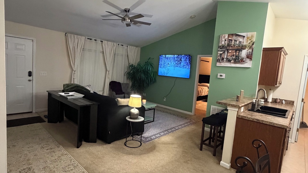 Photo of Livingroom in Silver Lake
