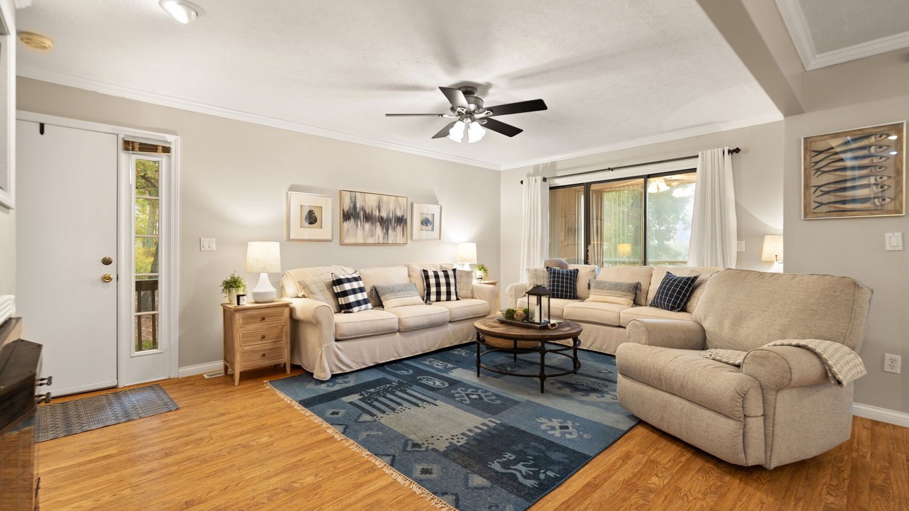 Photo of Livingroom in Bronston