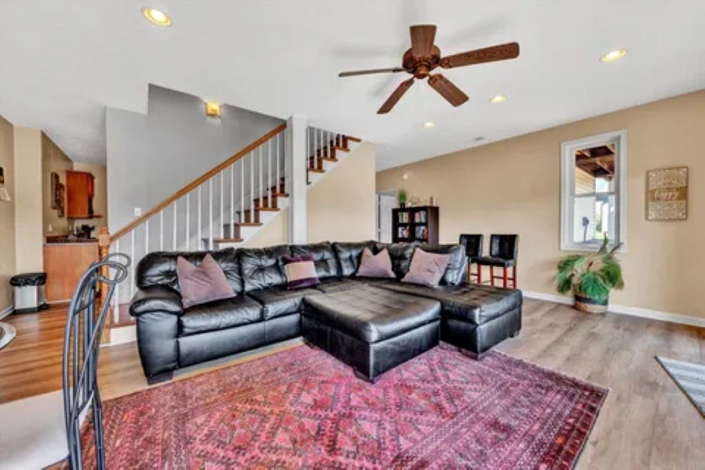 Photo of Livingroom in Goodview