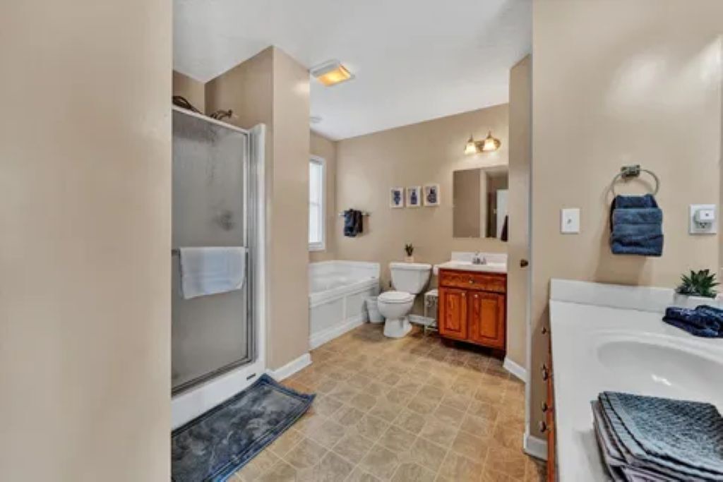 Photo of Bathroom in Goodview