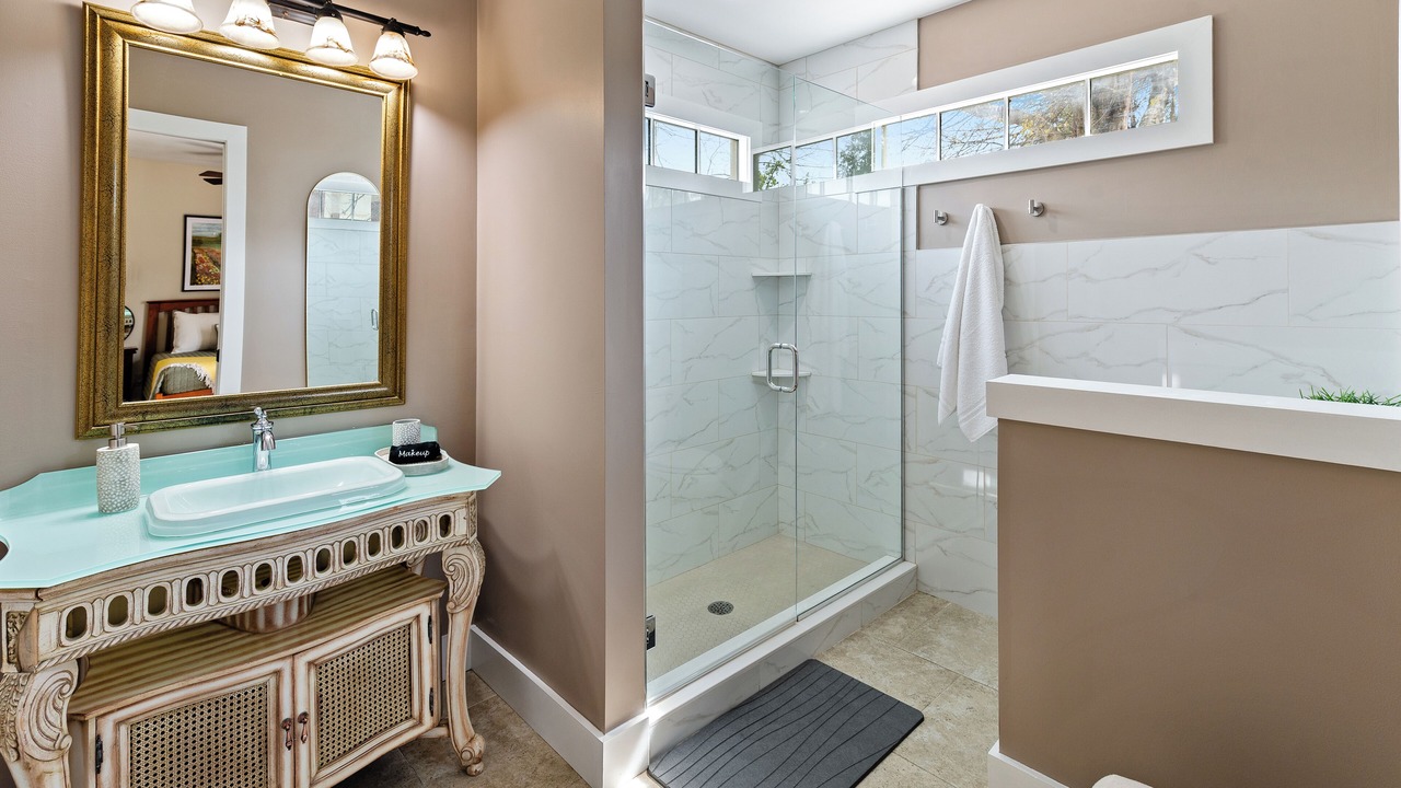 Photo of Bathroom in Bardstown
