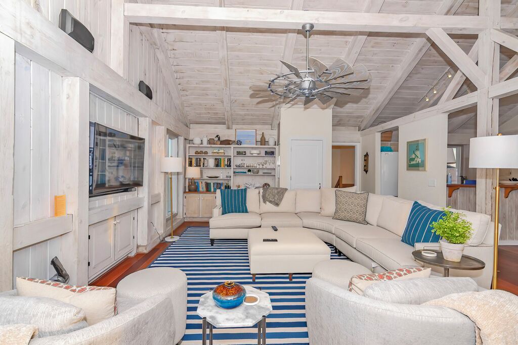 Photo of Livingroom in Bald Head Island