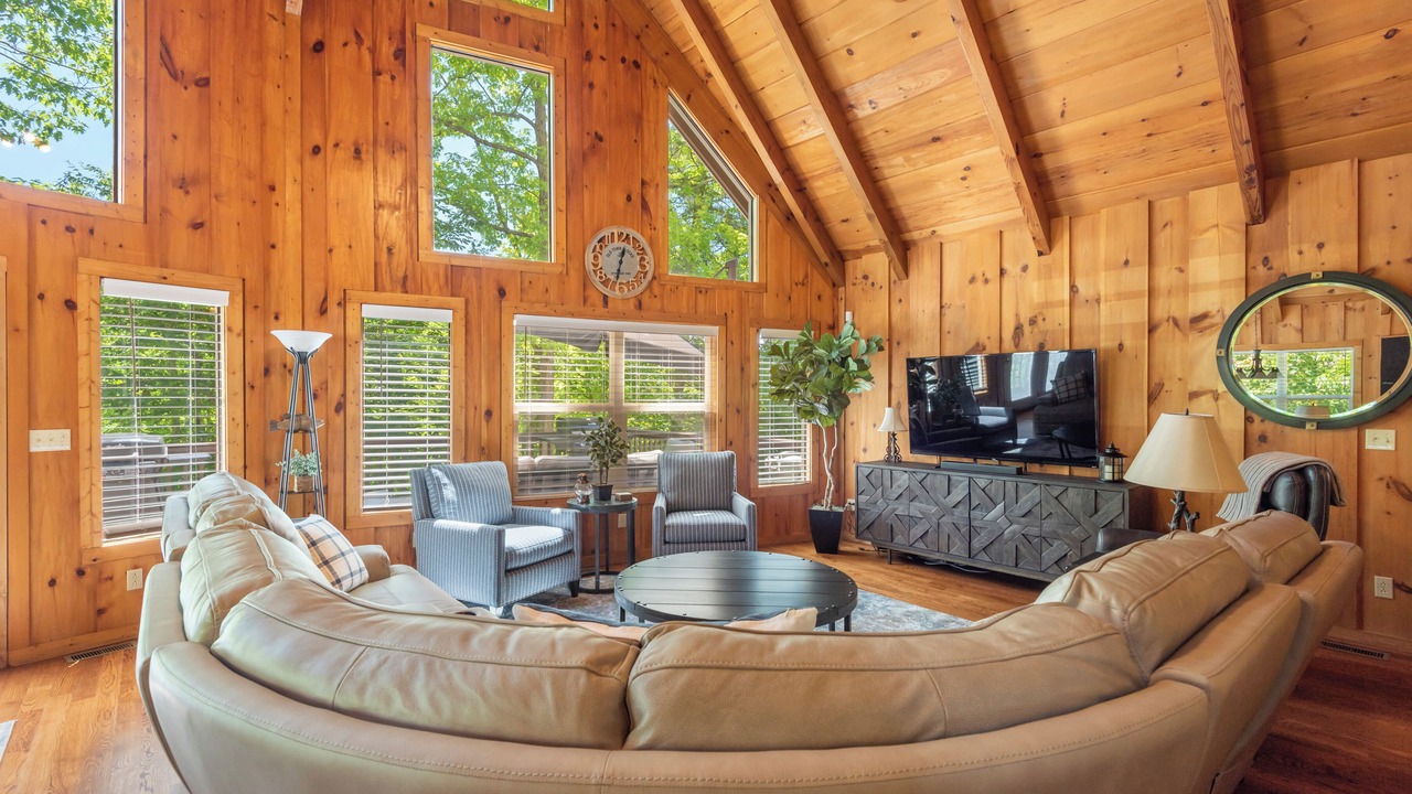 Photo of Livingroom in Flat Hollow Marina