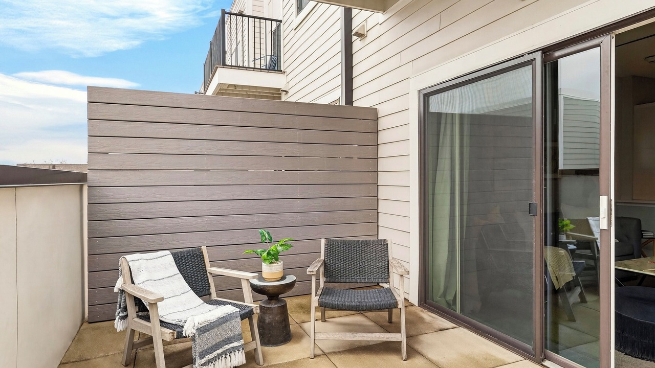 Photo of Patio Balcony in Hillsboro West End