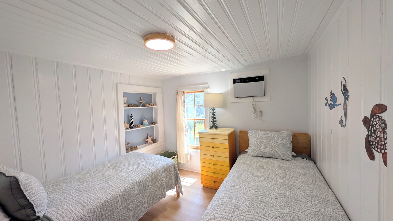 Photo of Bedroom in Avon