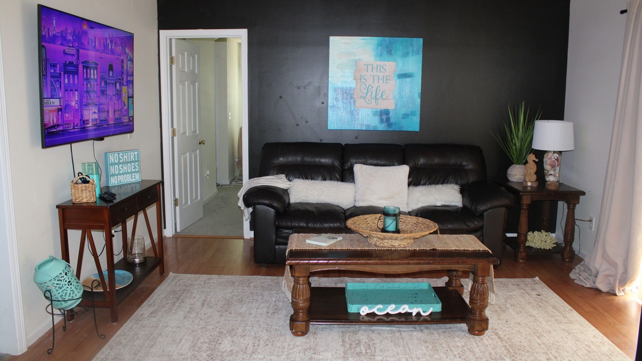 Photo of Livingroom in Silver Lake