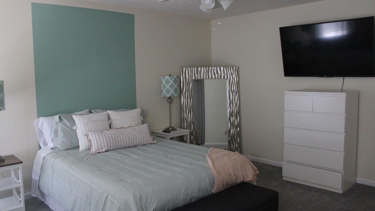 Photo of Bedroom in Silver Lake