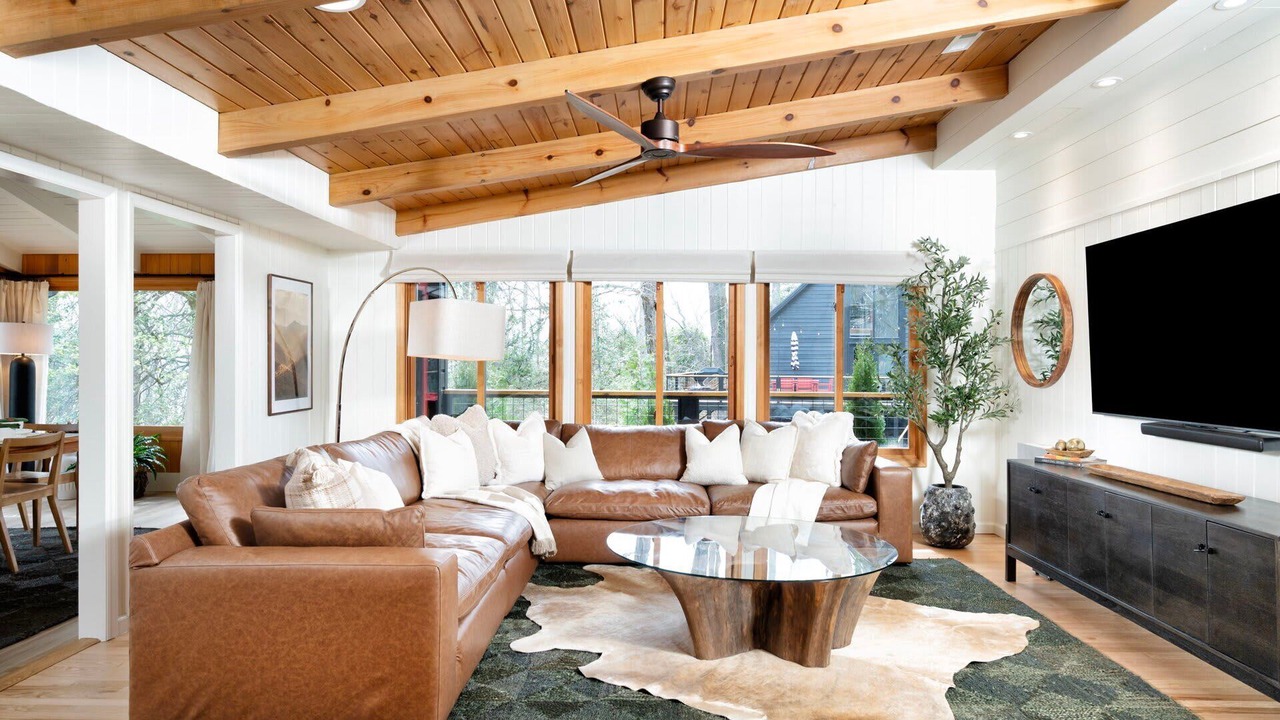 Photo of Livingroom in Skyland