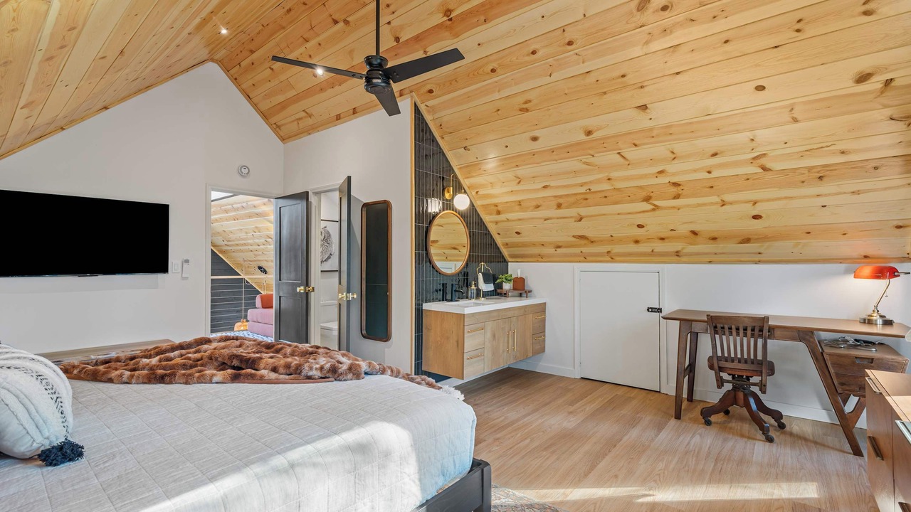 Photo of Bedroom in Skyland