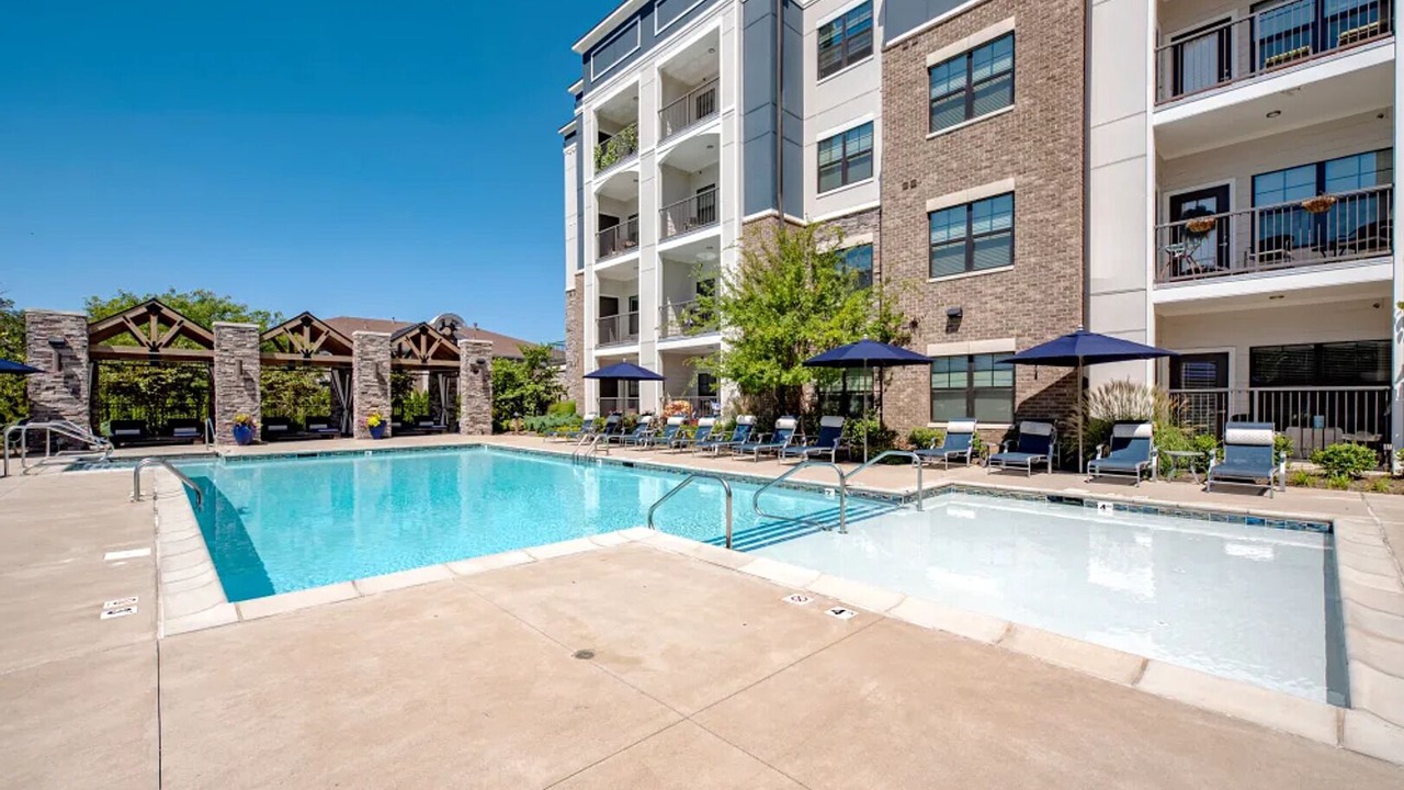 Photo of Outdoor in Hurstbourne
