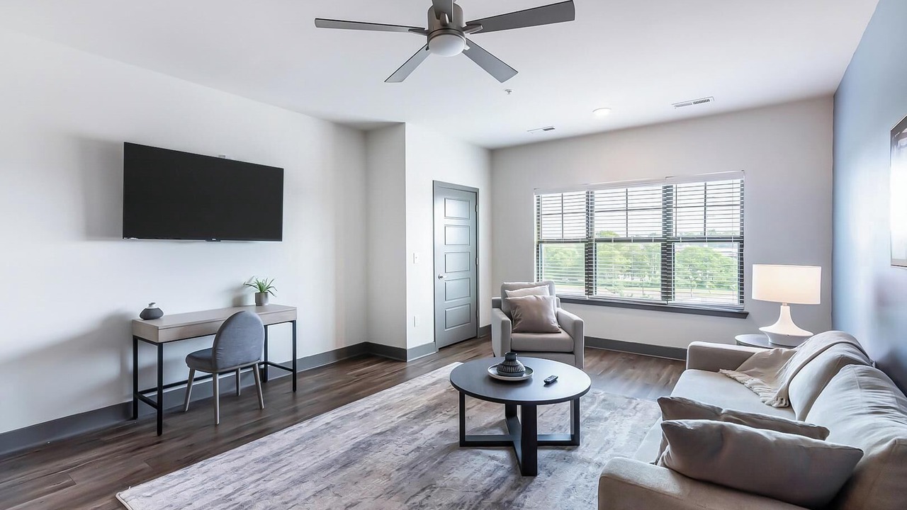 Photo of Livingroom in Hurstbourne