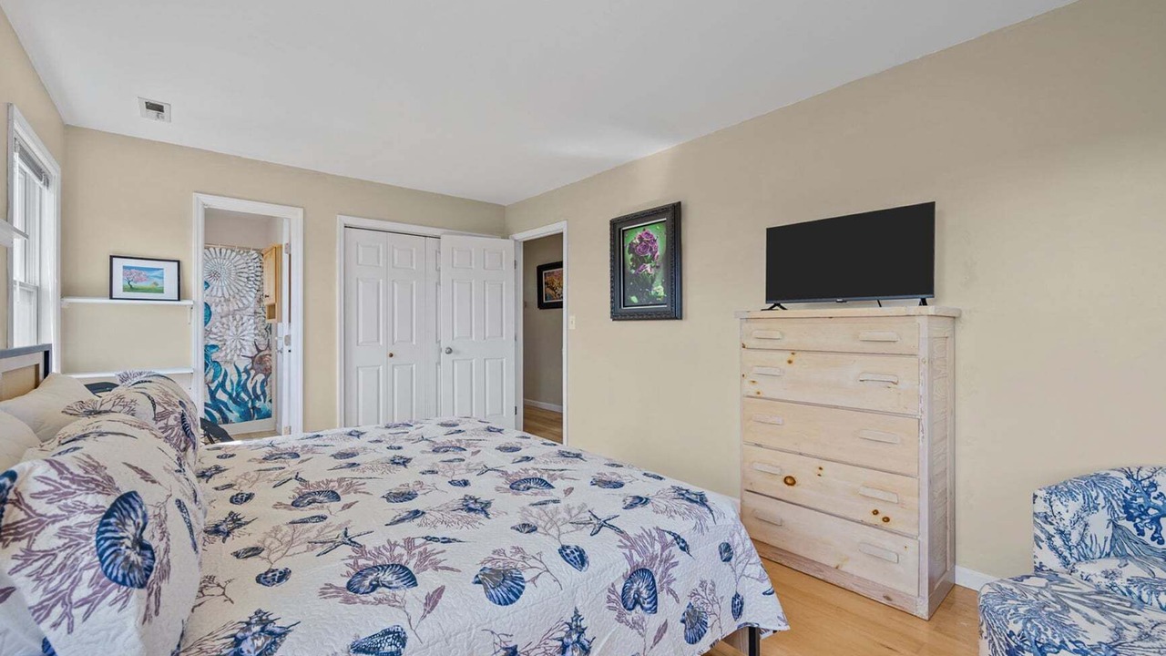 Photo of Bedroom in Avon