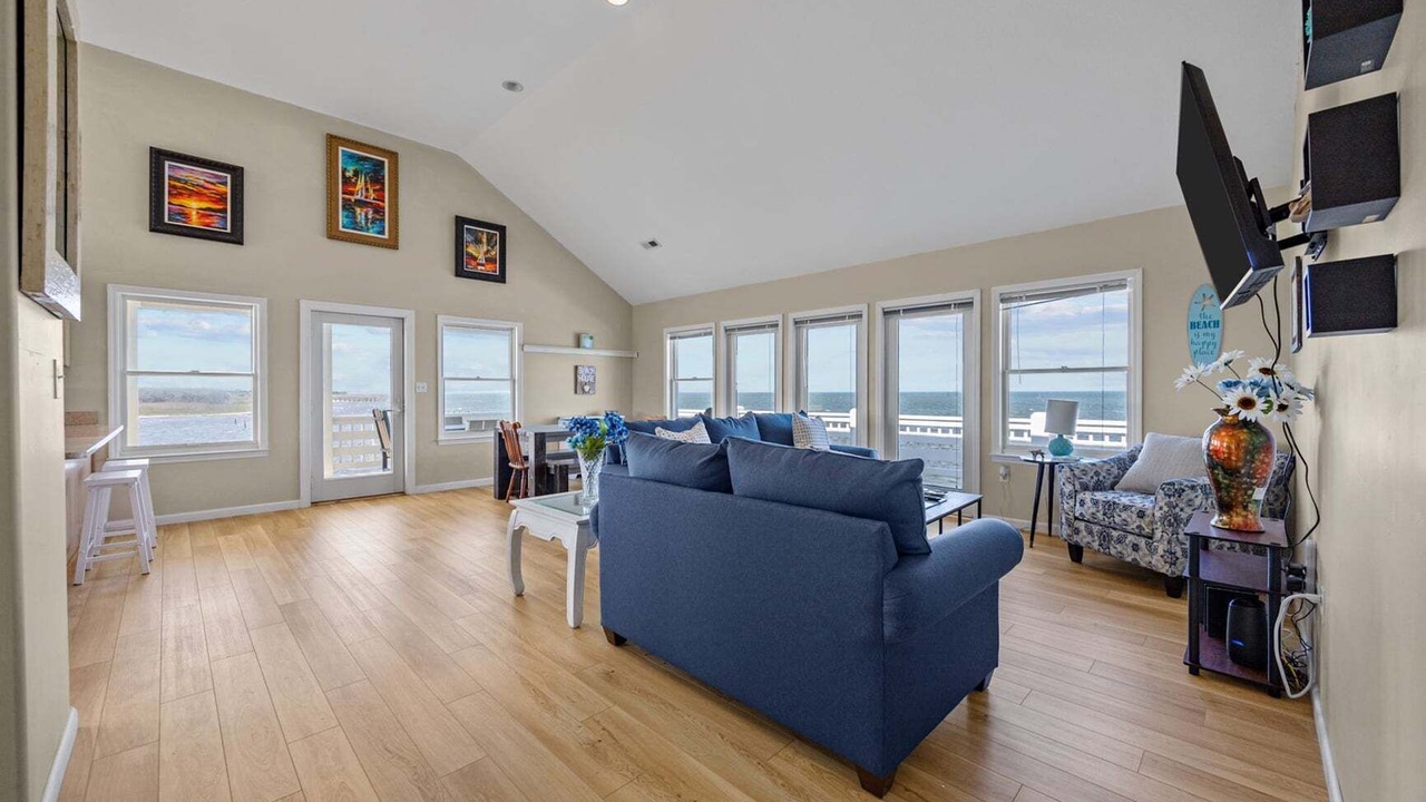 Photo of Livingroom in Avon