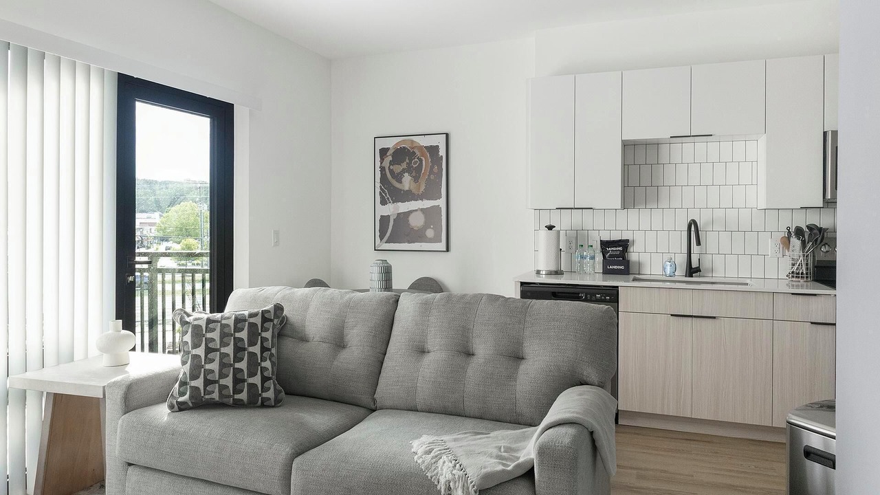 Photo of Livingroom in Chapel Hill