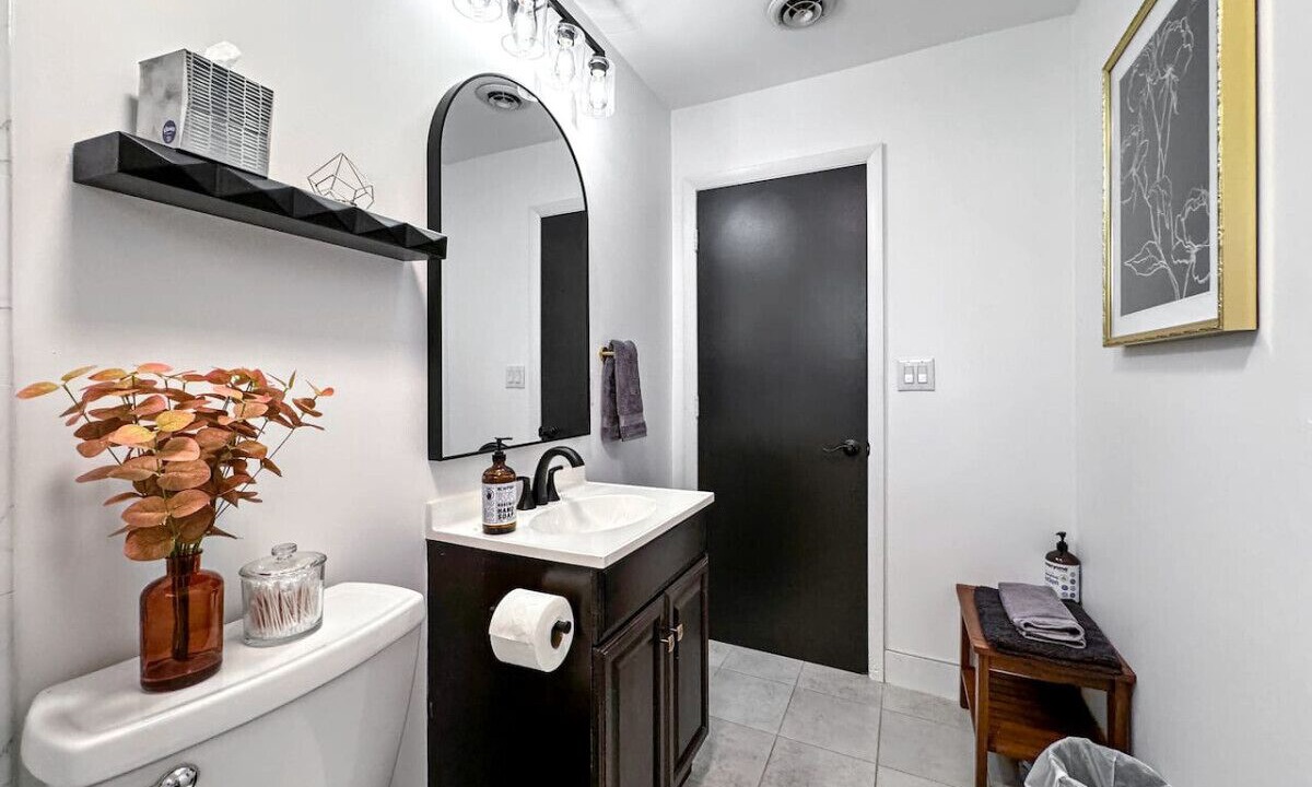 Photo of Bathroom in Shelbyville