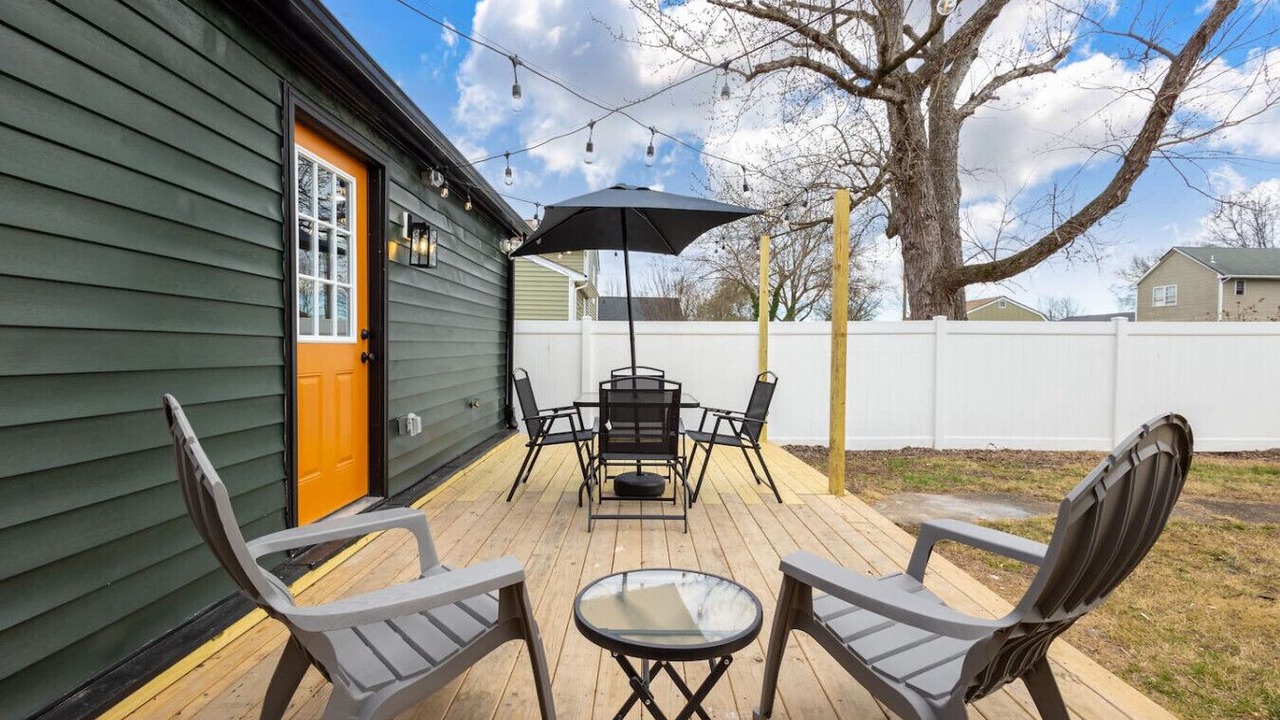 Photo of Outdoor in Mosby