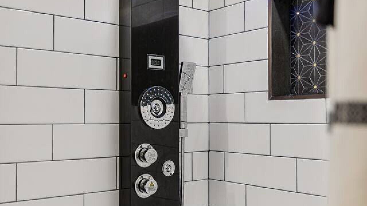 Photo of Bathroom in Mosby