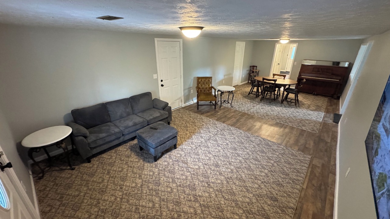 Photo of Livingroom in Jacksonville