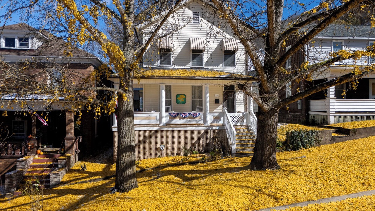 Photo of Outdoor in Bellepoint