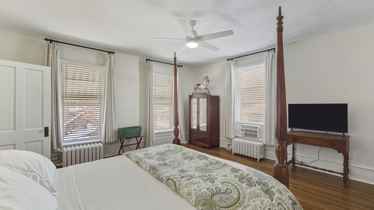 Photo of Bedroom in Bellepoint