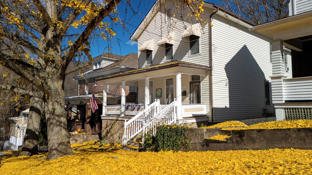 Photo of Outdoor in Bellepoint