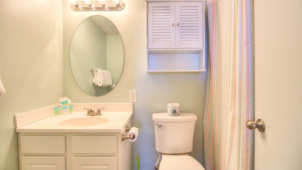 Photo of Bathroom in Wilmington Beach