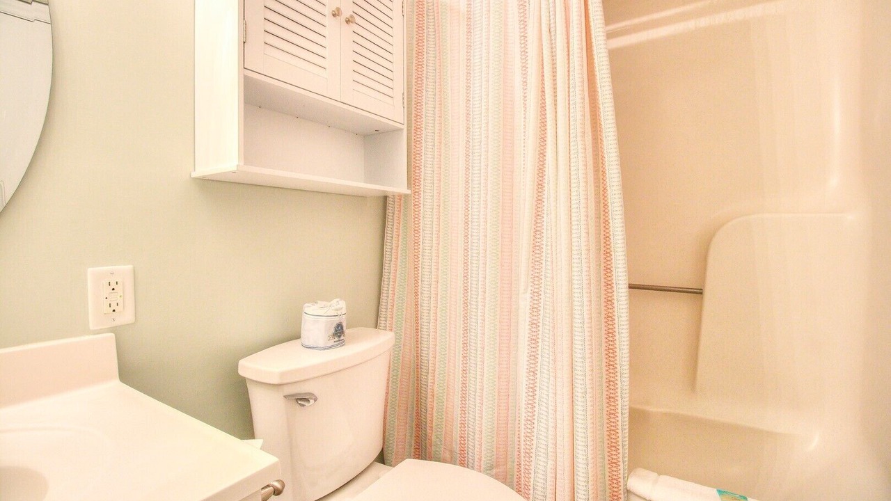 Photo of Bathroom in Wilmington Beach